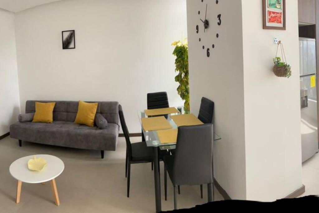 Confort Suite La Carolina كويتو المظهر الخارجي الصورة